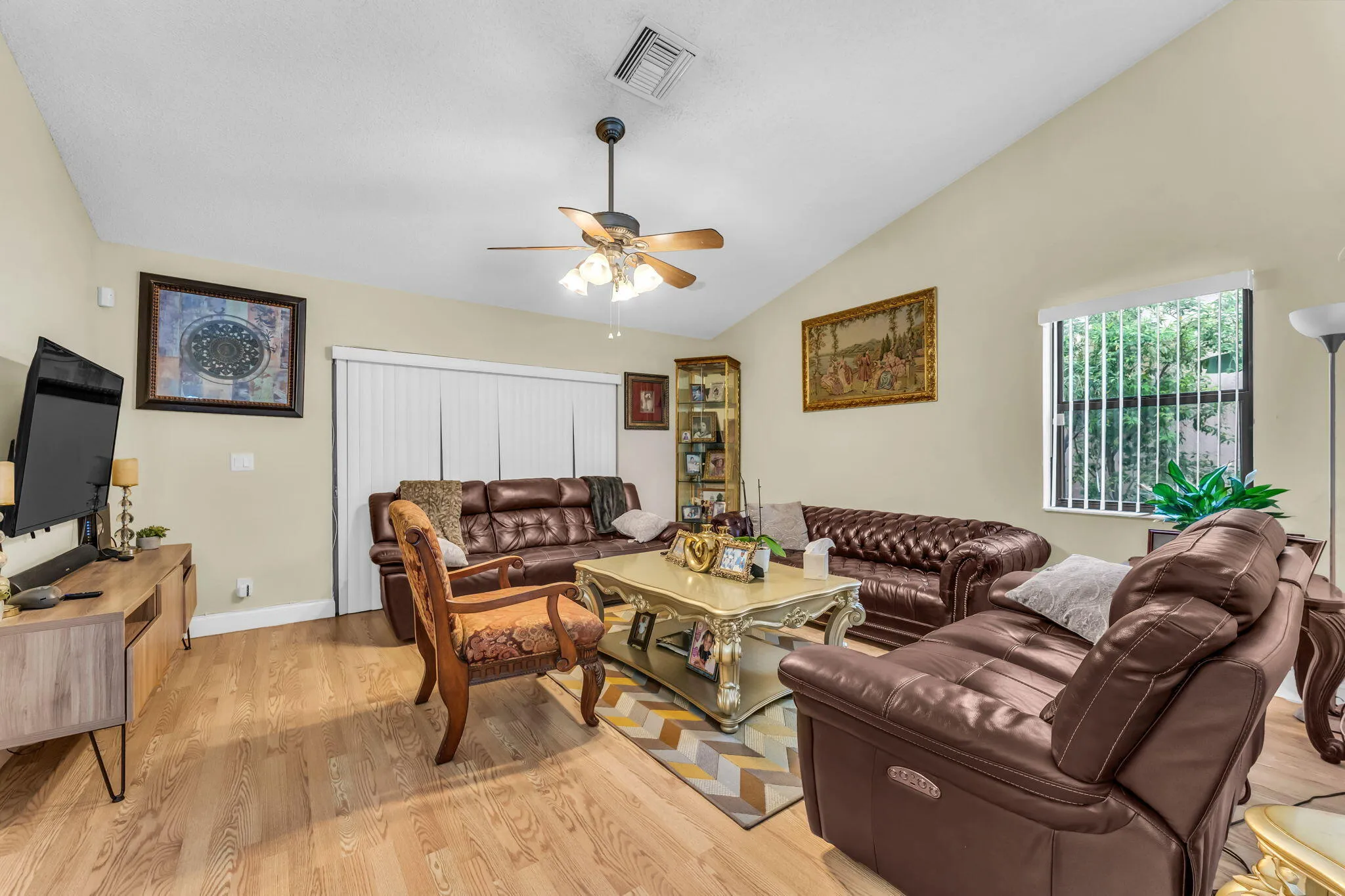 44-web-or-mls-DON01319