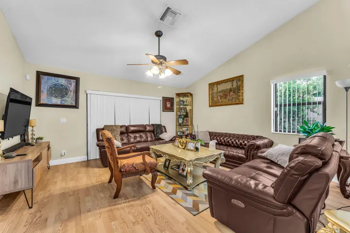 44-web-or-mls-DON01319