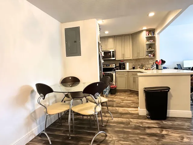 Dinning Room/Kitchen