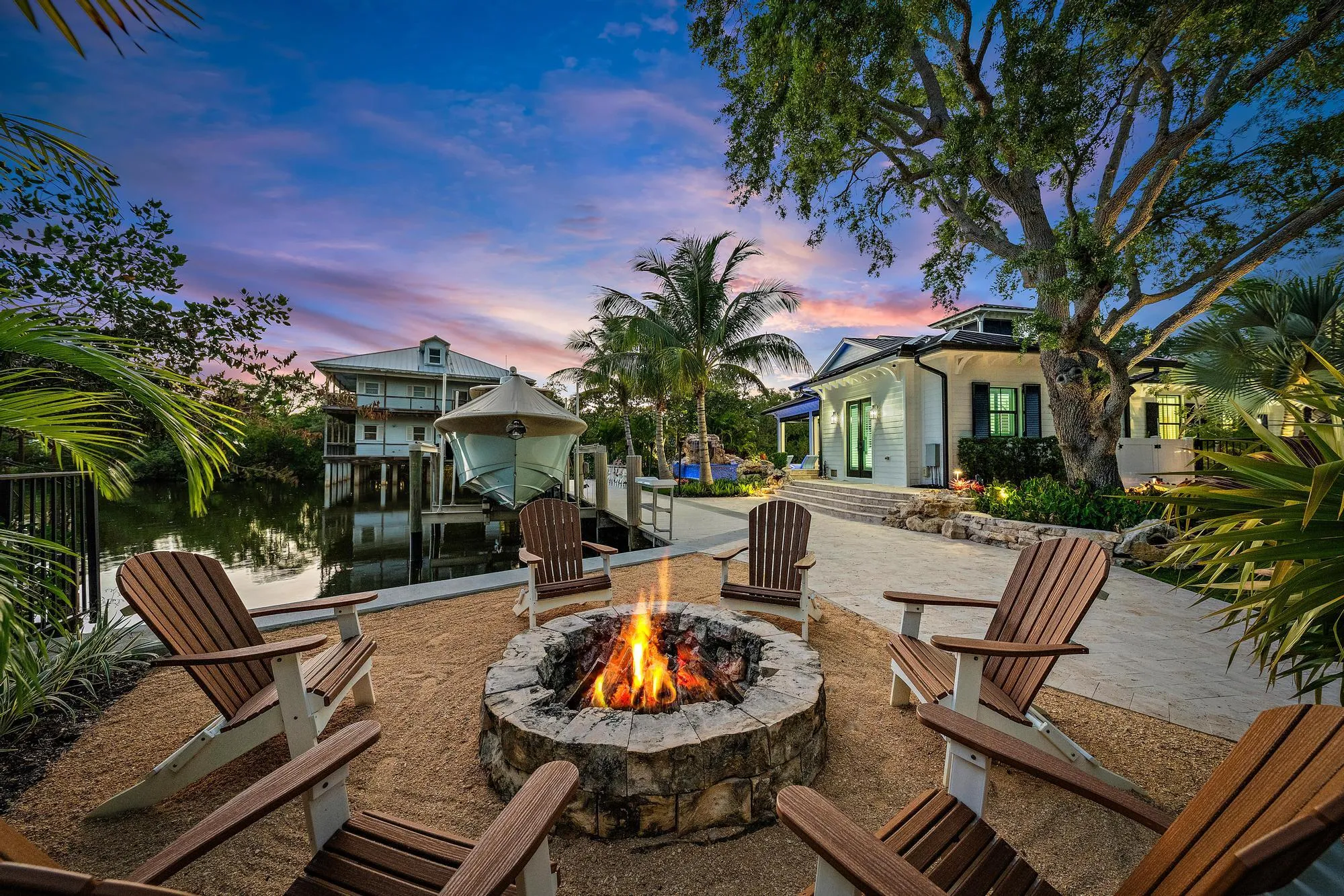 942 Pompano Dr-47