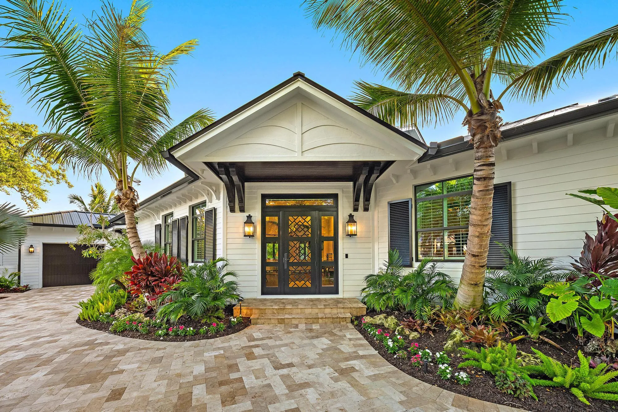 942 Pompano Dr-5