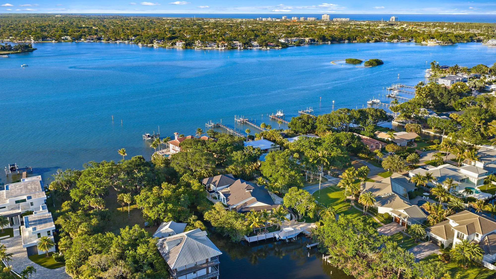 942 Pompano Dr-56