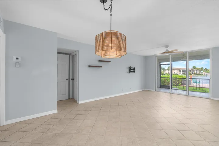 Living/ dining room