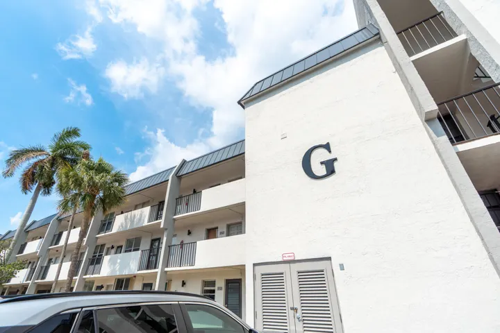 Front of structure... "G" building