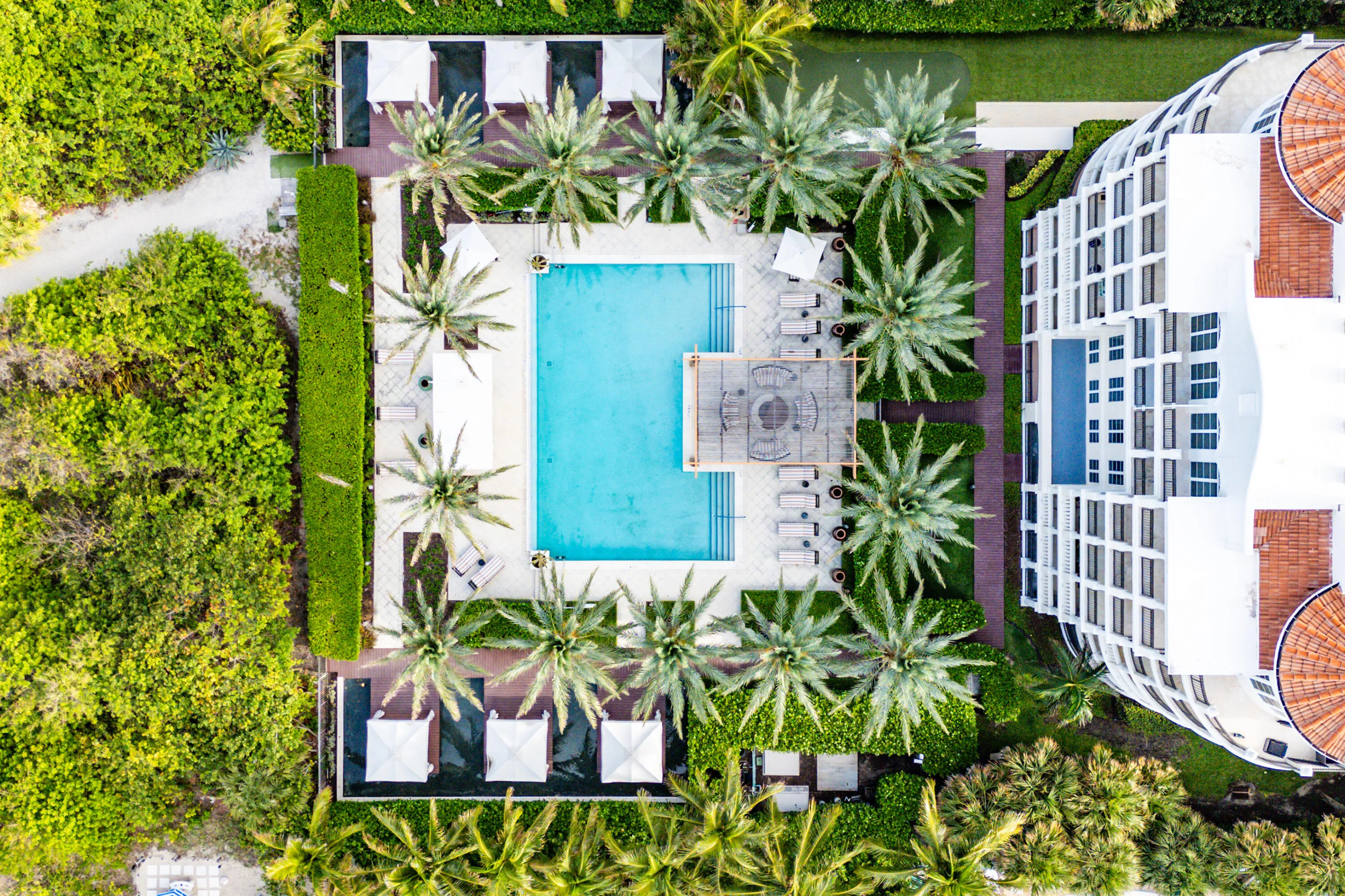 Resort style amenities right on the beach