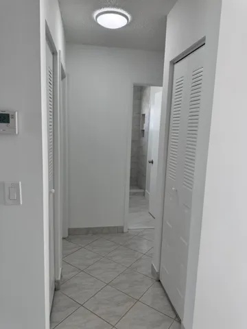 hallway to bdrs