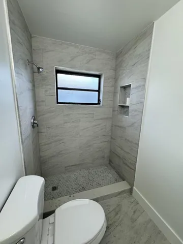 GUEST SHOWER