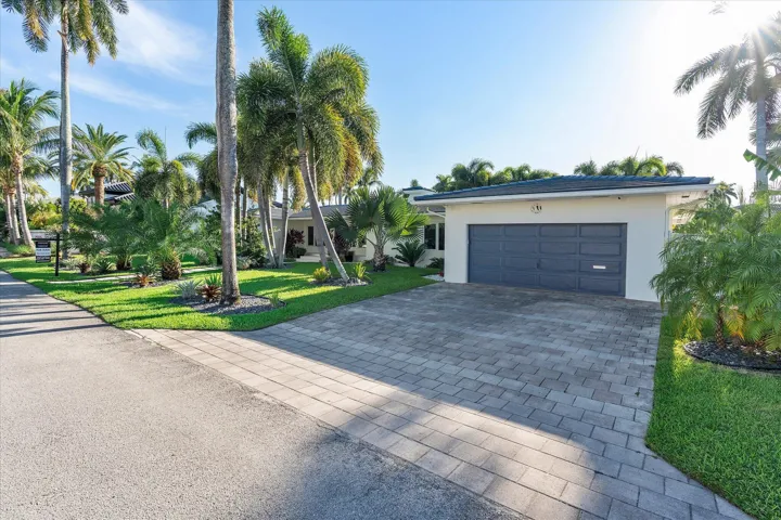 001-207 Royal Palm Dr reshoot_001
