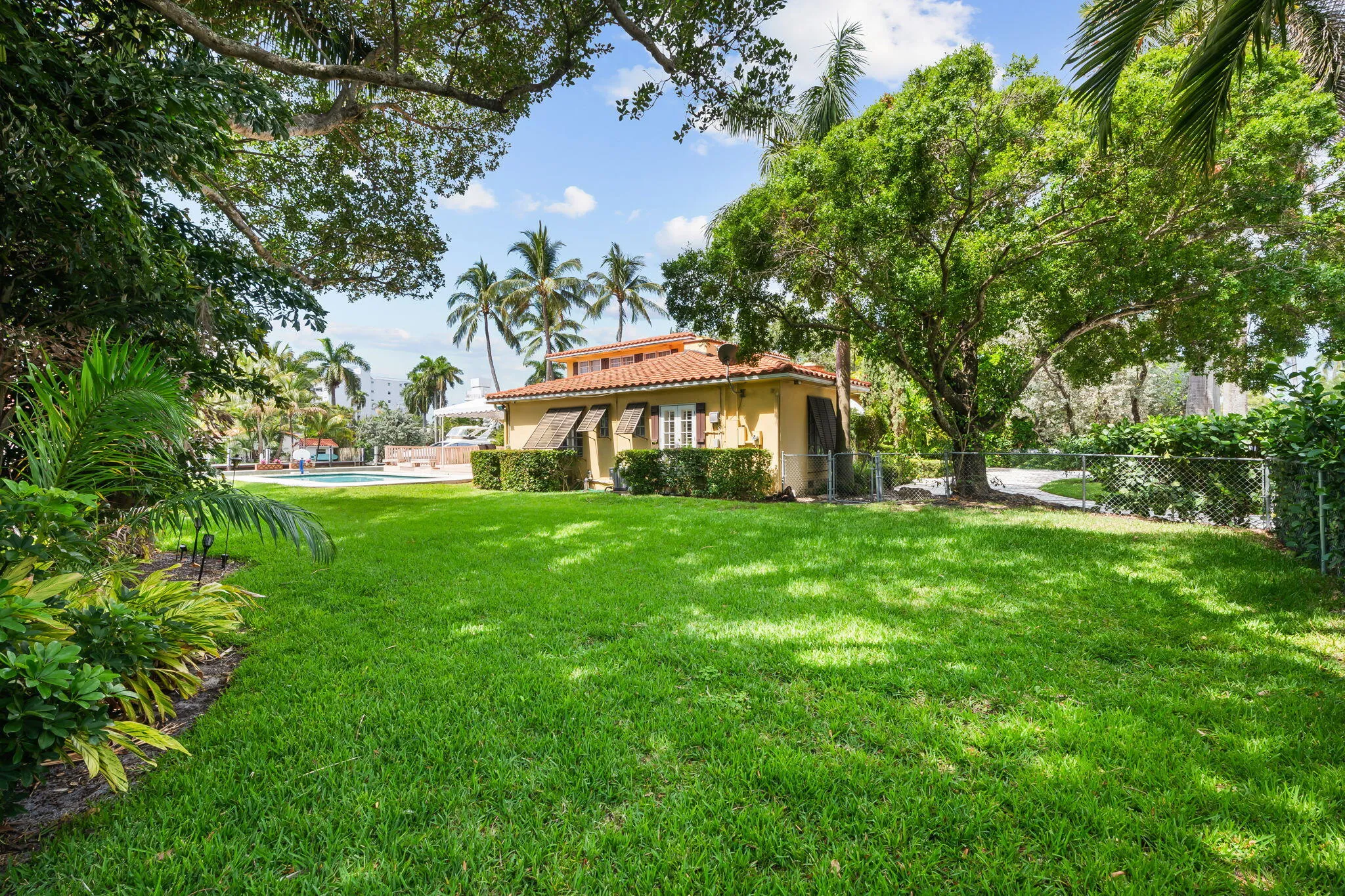 Property photo 38