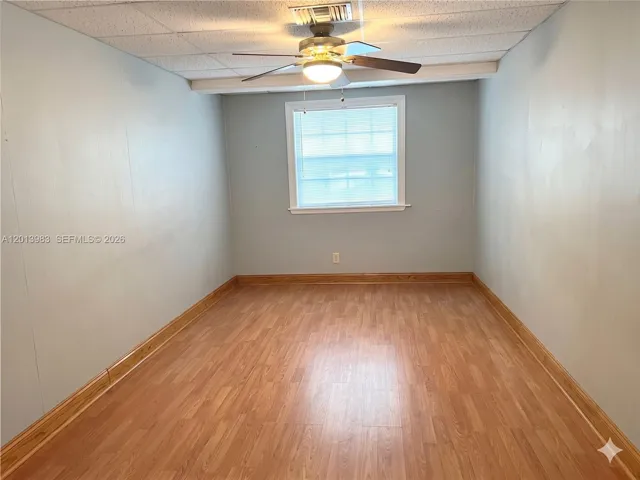 Bedroom#3_tenant occupied_personal items removed by AI