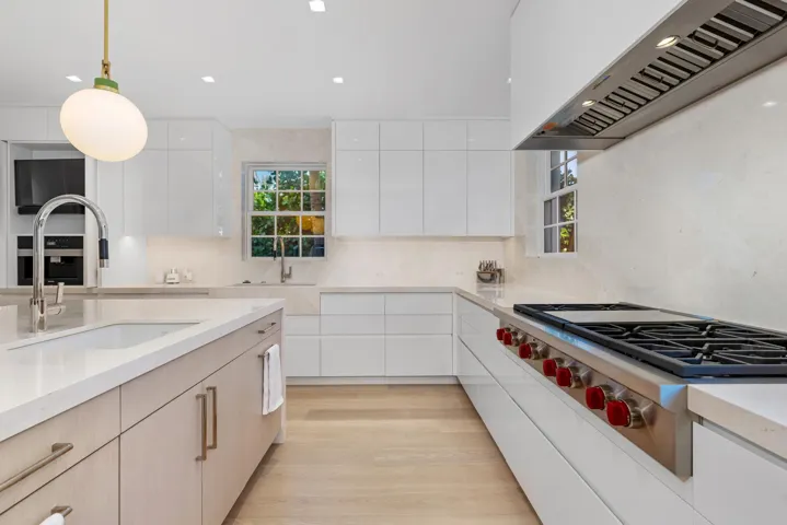 Kitchen 3