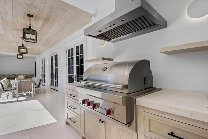 Summer Kitchen