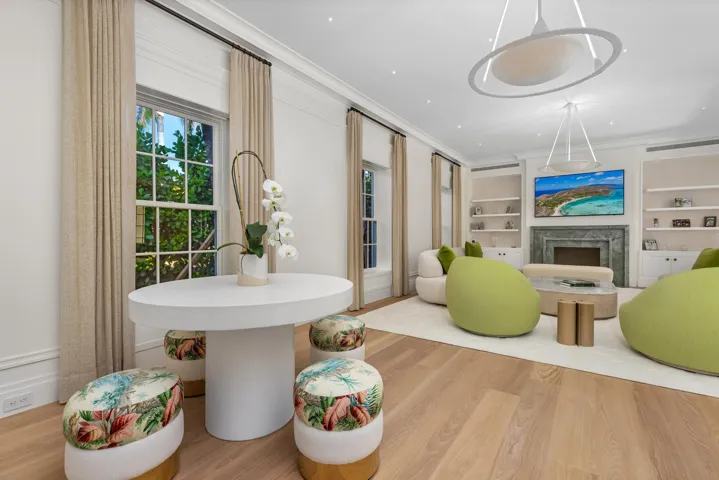 Living Area 8