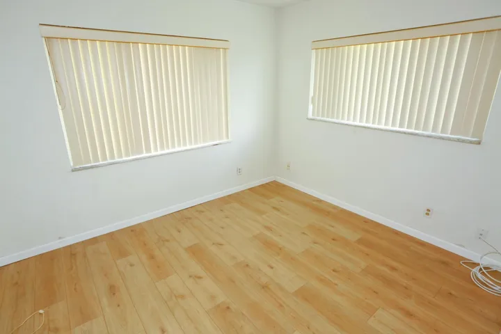 020-010-Bedroom 2-1500x1000