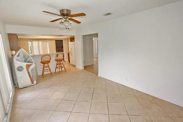 017-032-Family Room-1500x1000