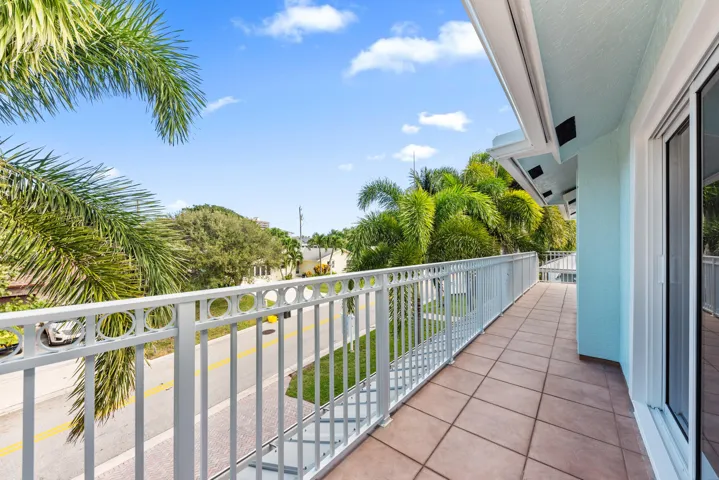 490 Mars Way (34)