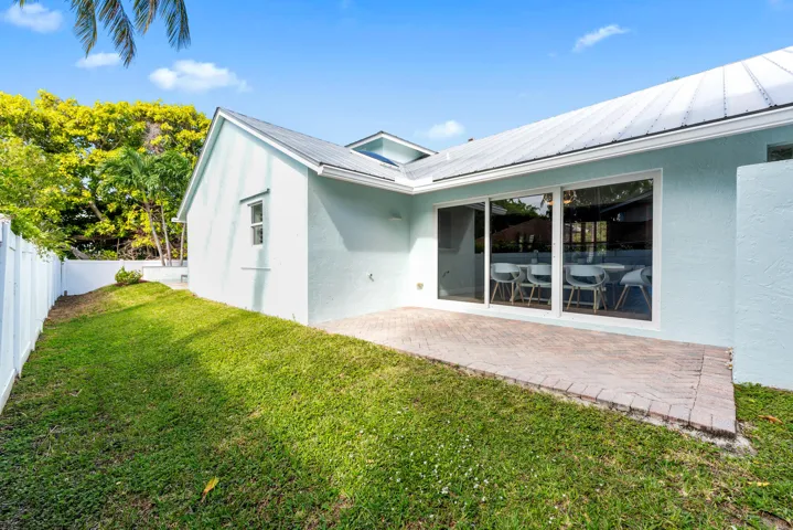 490 Mars Way (4)
