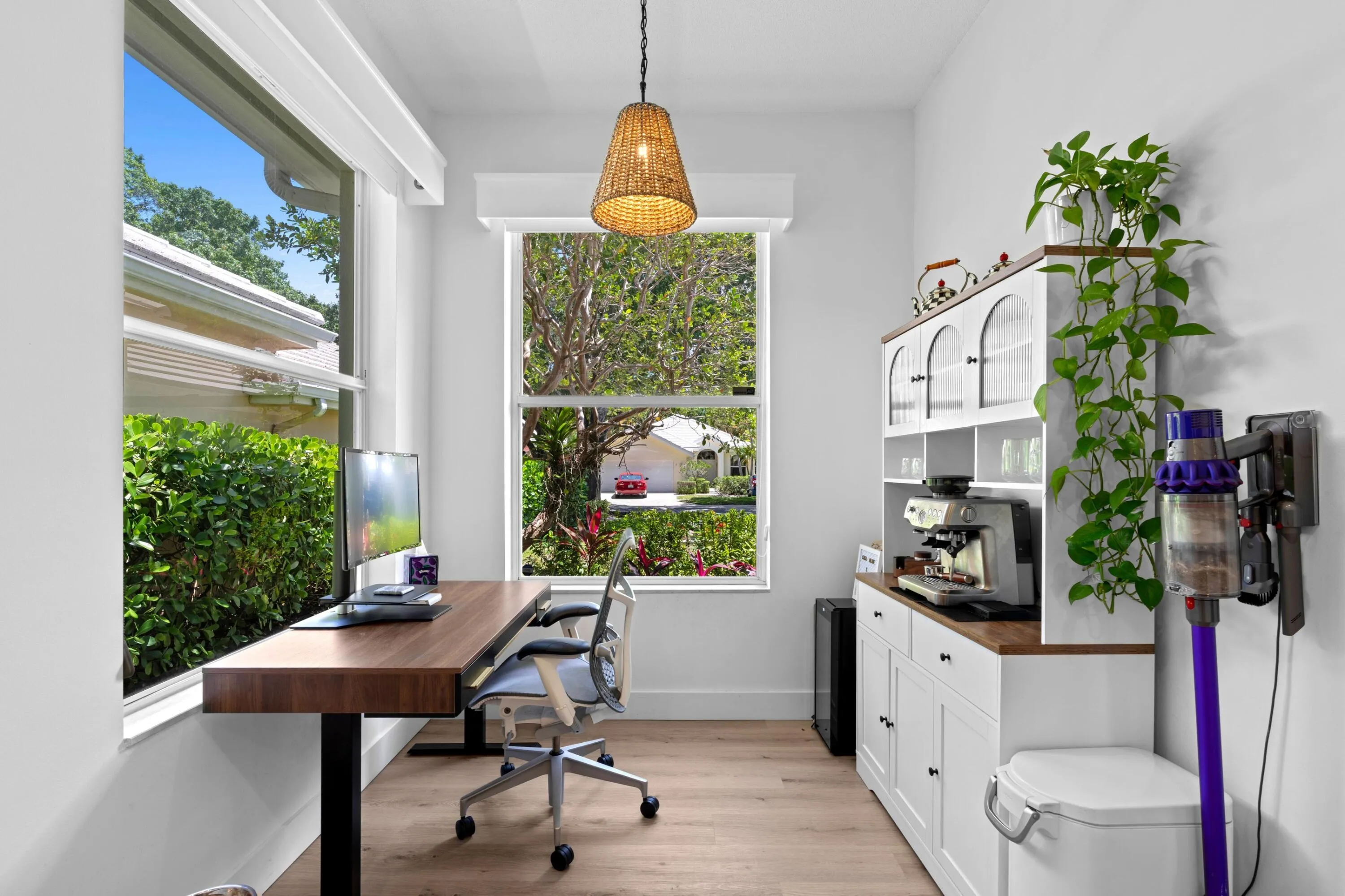 Breakfast Nook / Eat-In Kitchen