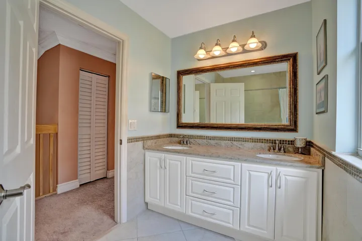 Upstairs Bathroom