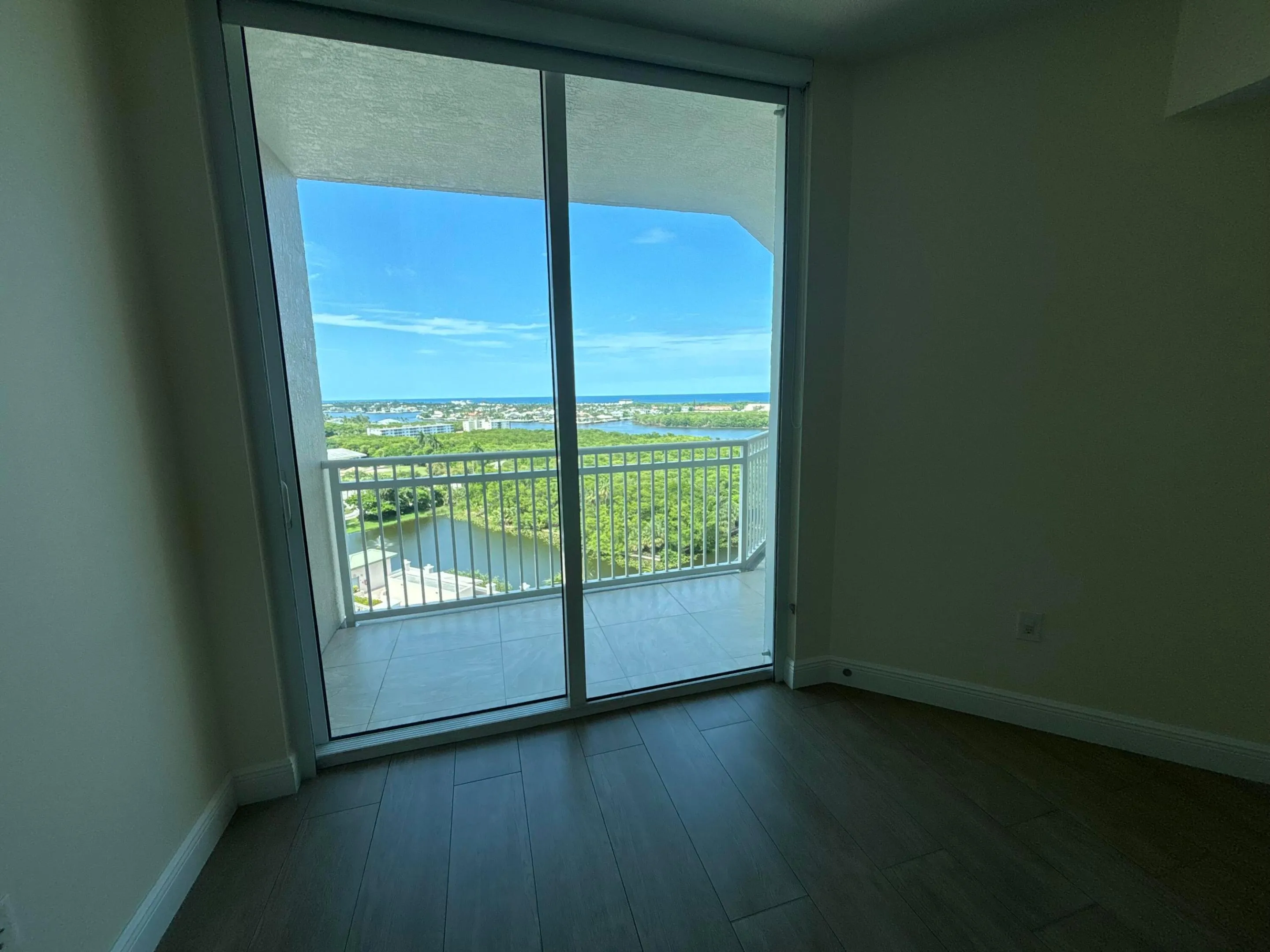 Master bedroom Slider out to Balcony