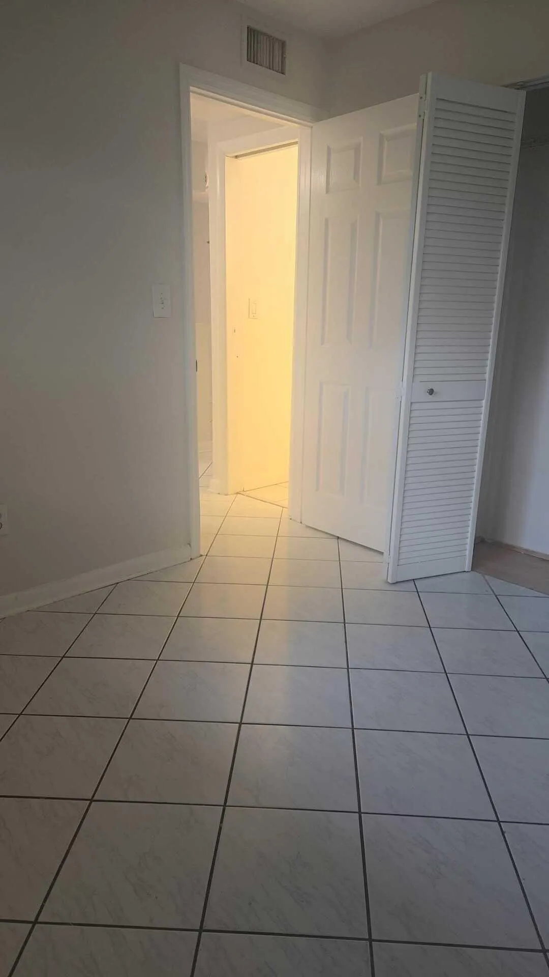 4111OAKS4064