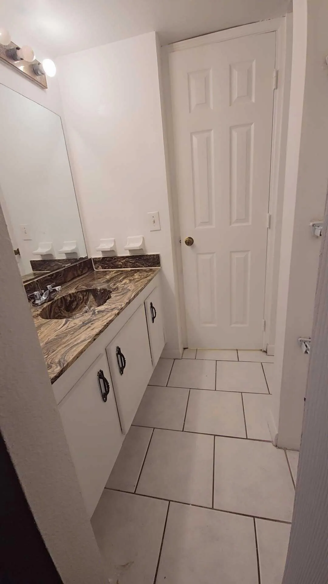 4111OAKS40611