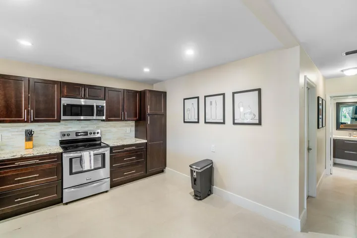 016-6044GlendaleDrive-BocaRaton-FL-33433