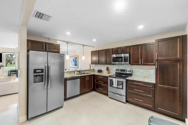 014-6044GlendaleDrive-BocaRaton-FL-33433