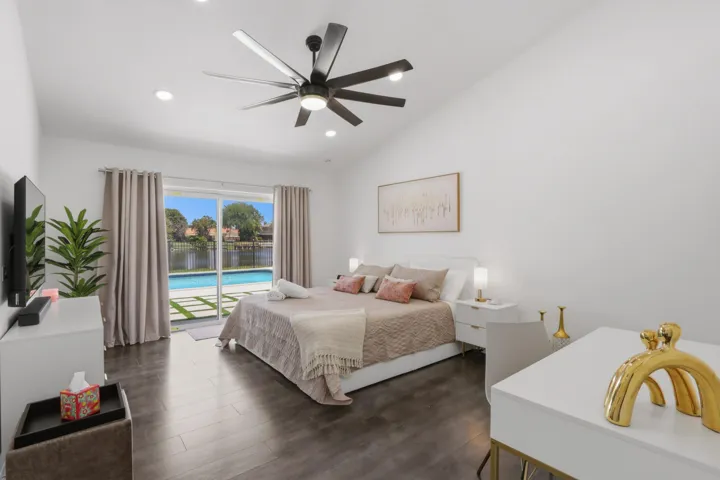 028-072-Primary Bedroom-4200x2800