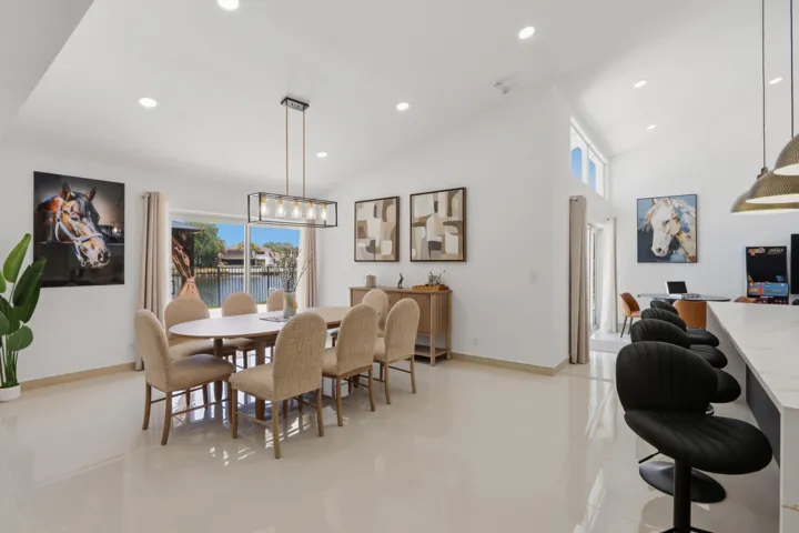 021-046-Dining Area-4200x2800