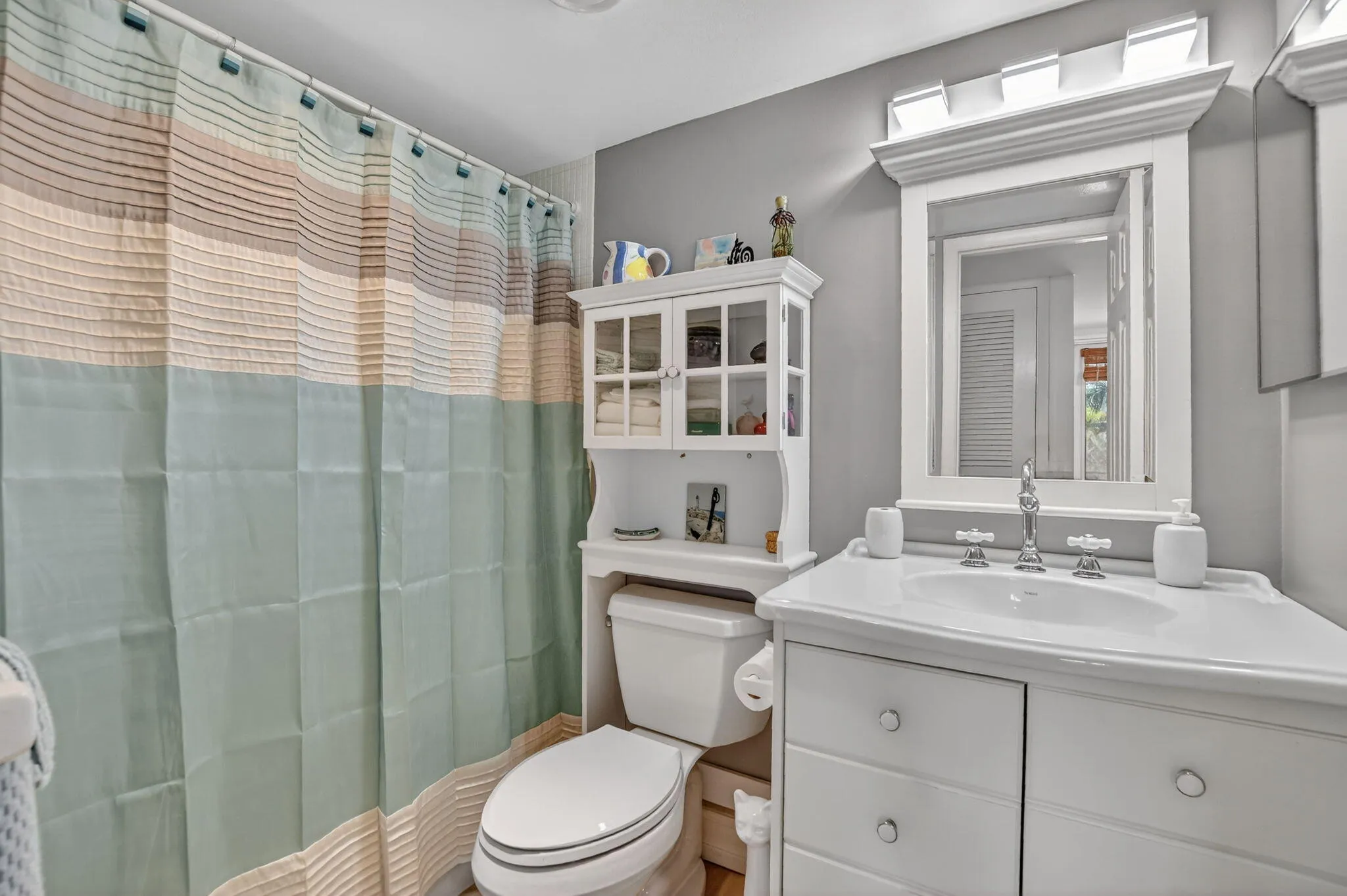Guest bathroom