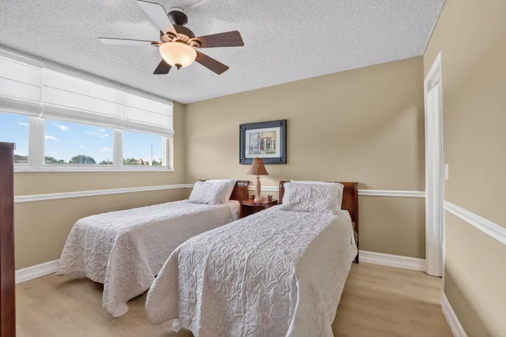 Guest bedroom