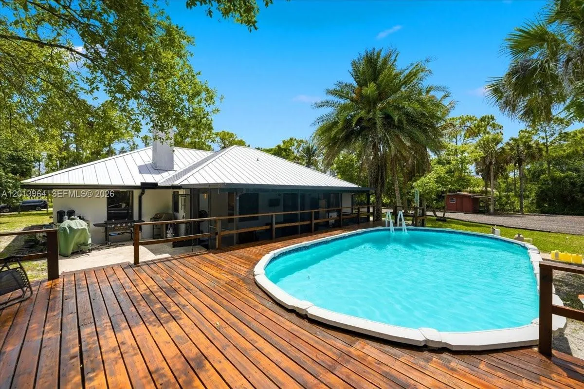 Property photo 30