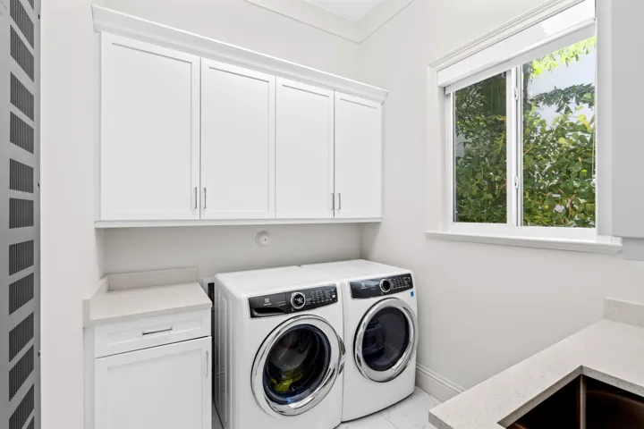 LAUNDRY_ROOM