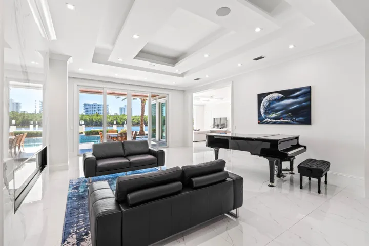 LIVINGROOM_RIGHT_ANGLE