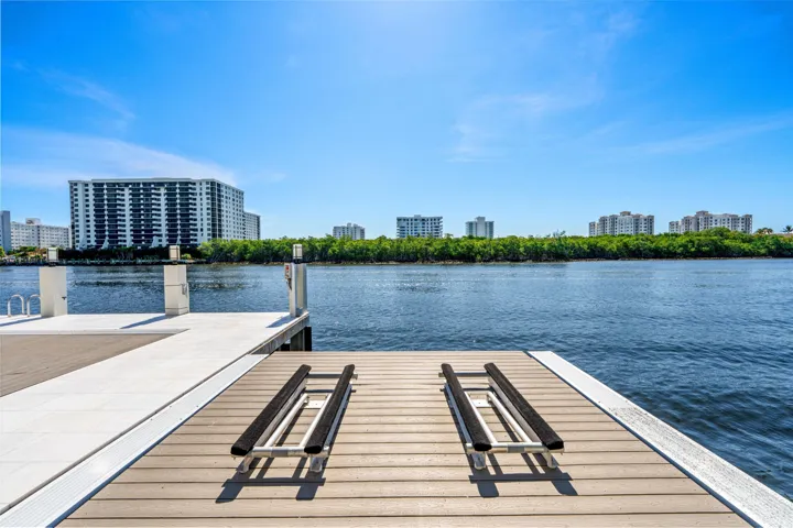 DOCK_STRAIGHT