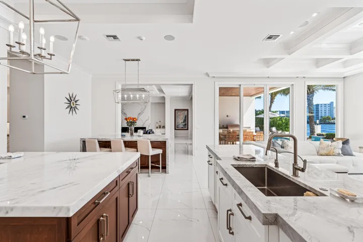 KITCHEN_TO_LIVING