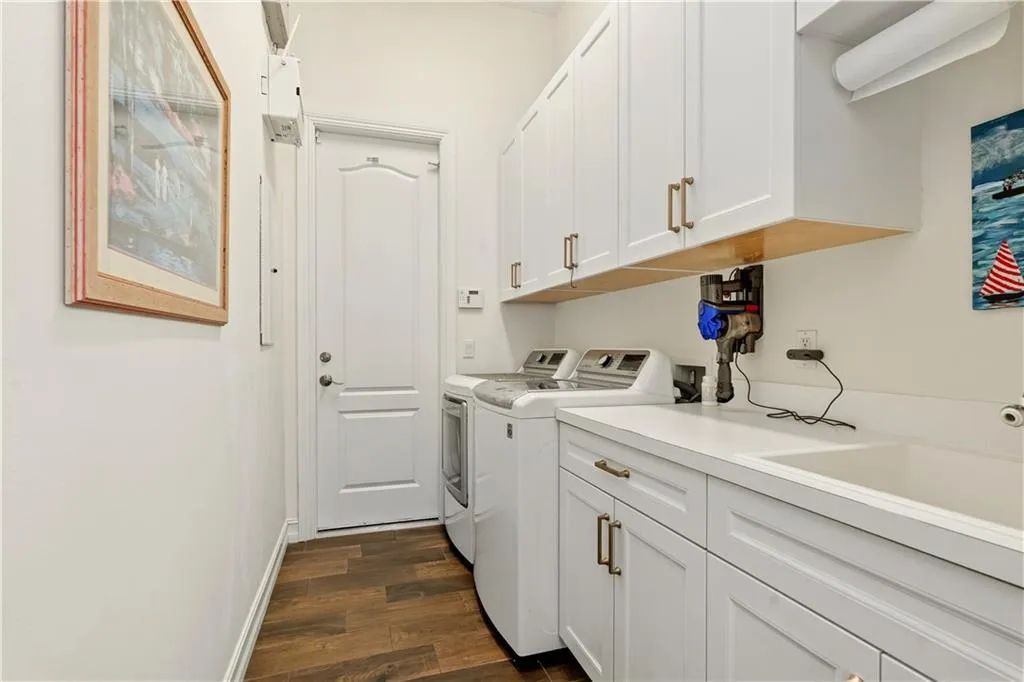 Property photo 32