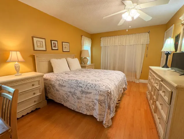 Emerald Main Bedroom 2