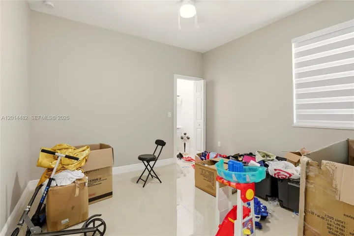 Photo 36