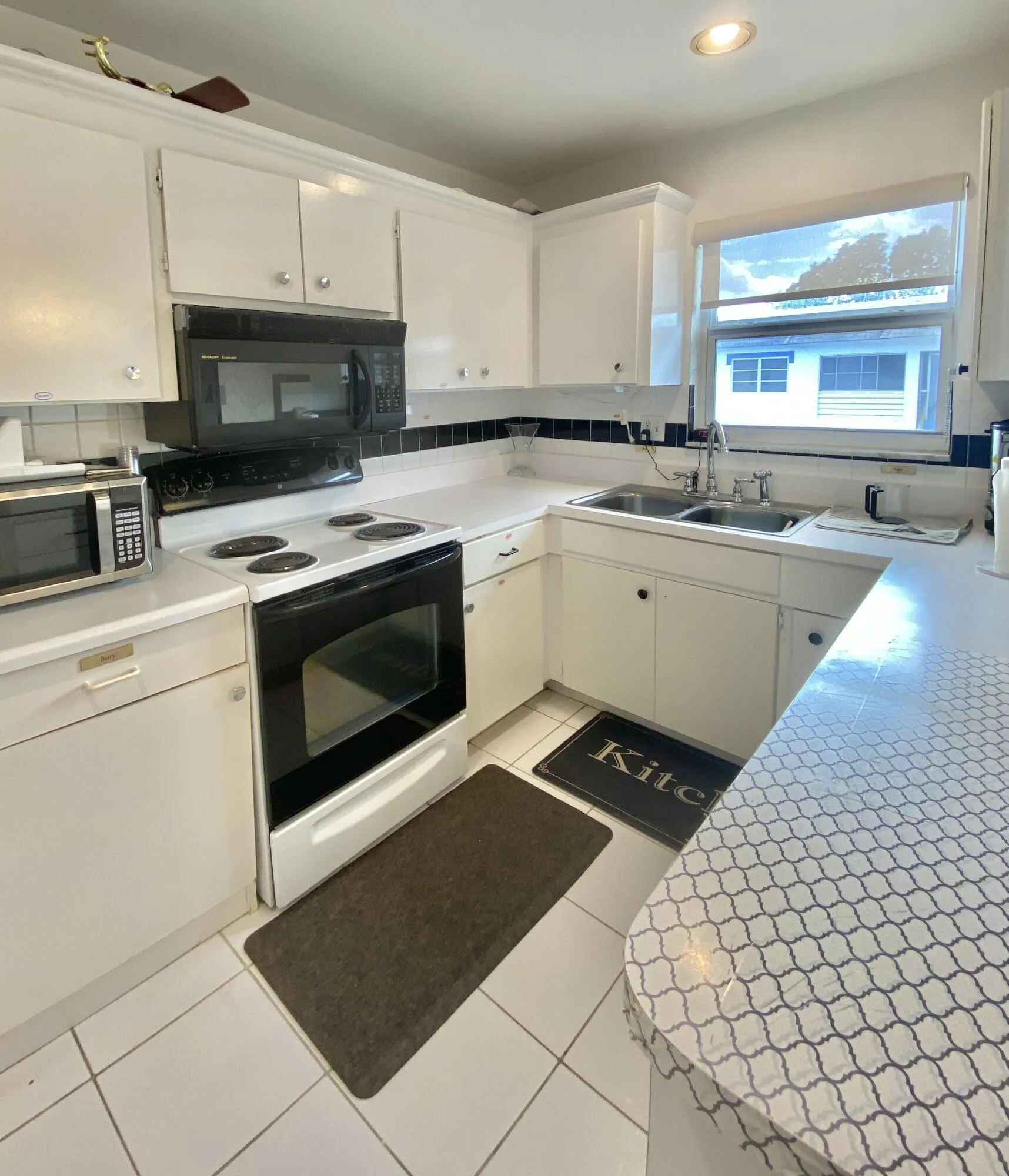 double sink in kitchen
