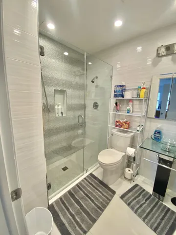 full bath