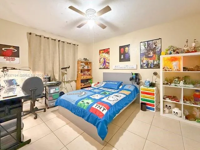 Photo 8