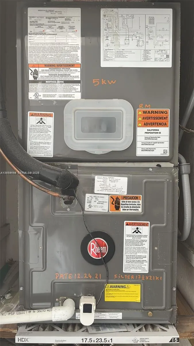 AC UNIT