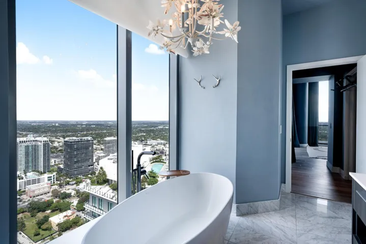 480 NE 31st St, Miami, FL 33137040