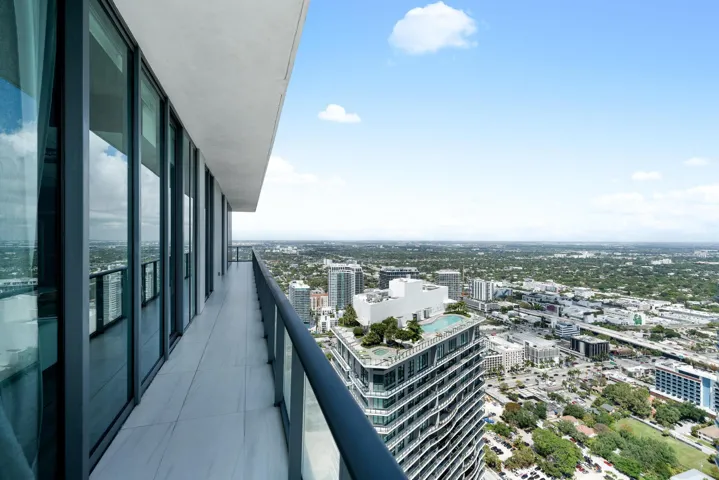 480 NE 31st St, Miami, FL 33137025