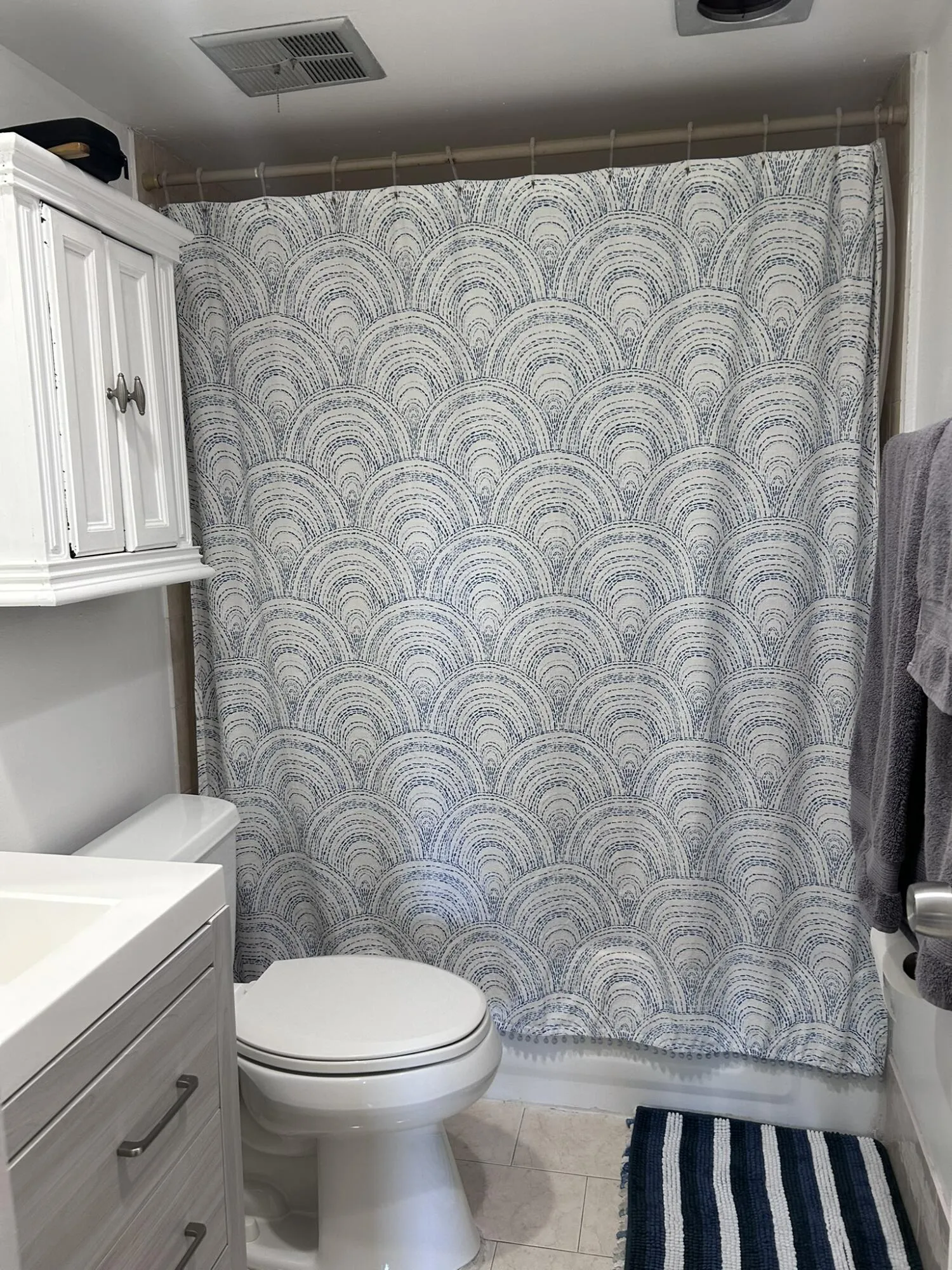 320- Main Bathroom