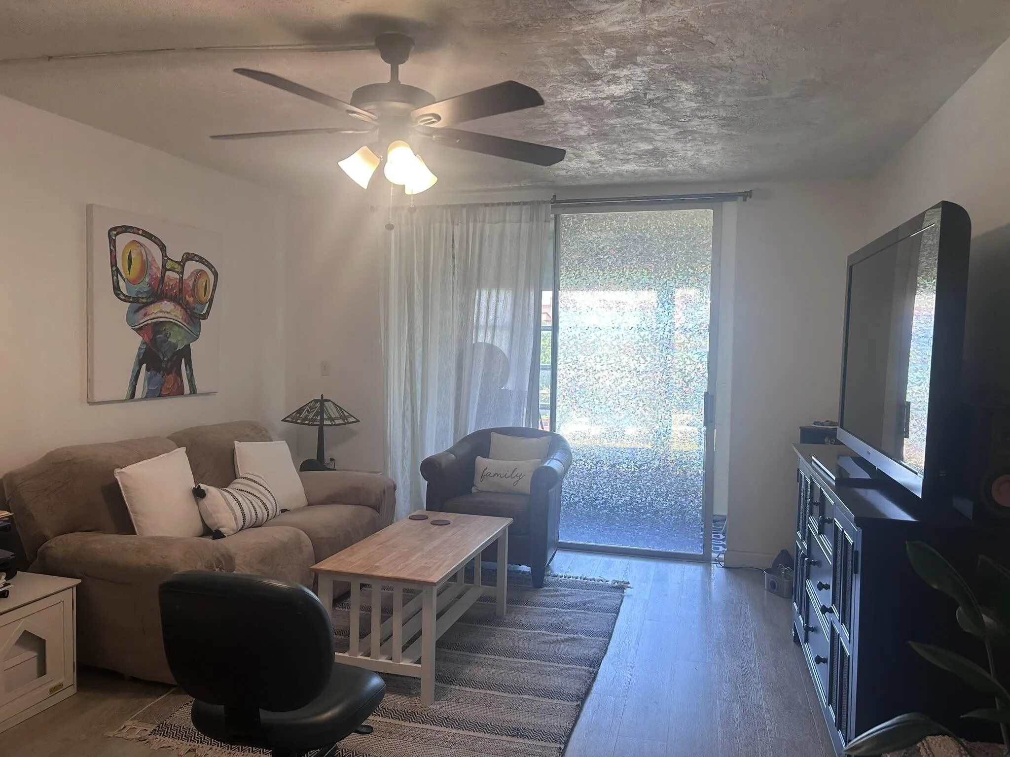 320- Living Room