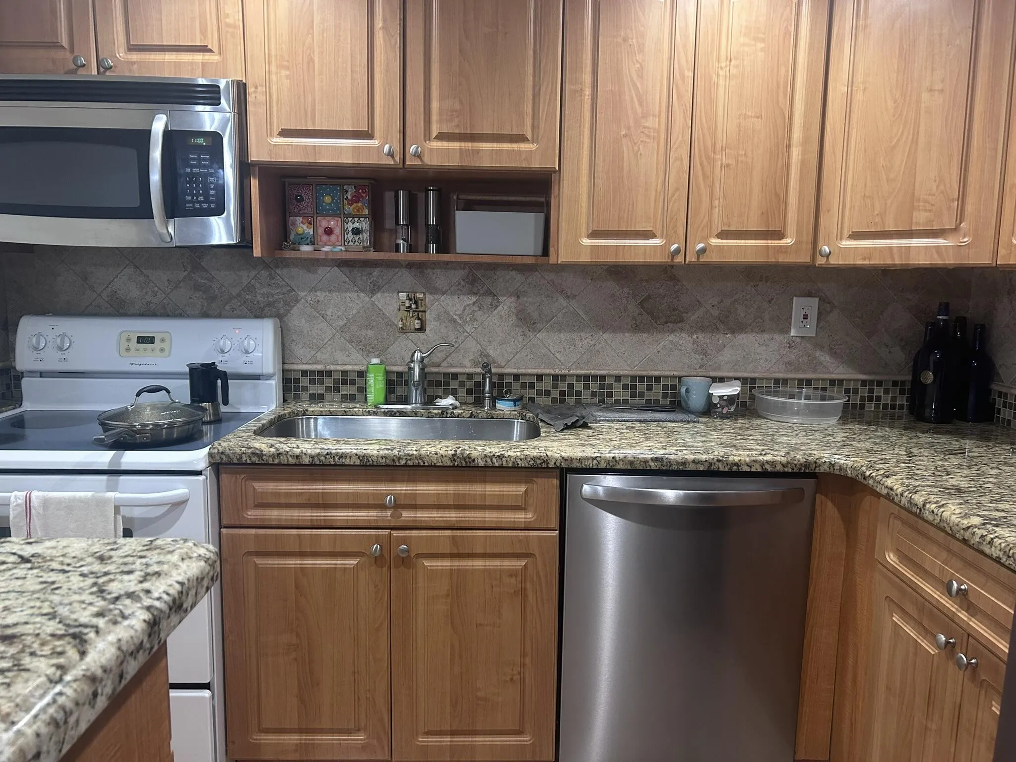 320- Kitchen