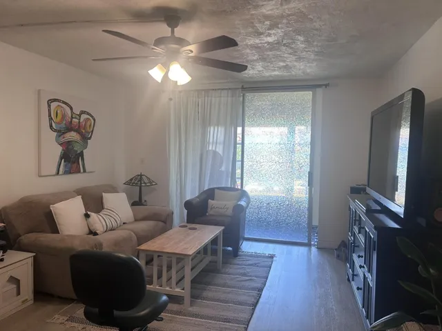 320- Living Room